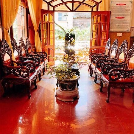 Lucky Hotel Куи Нхон Екстериор снимка
